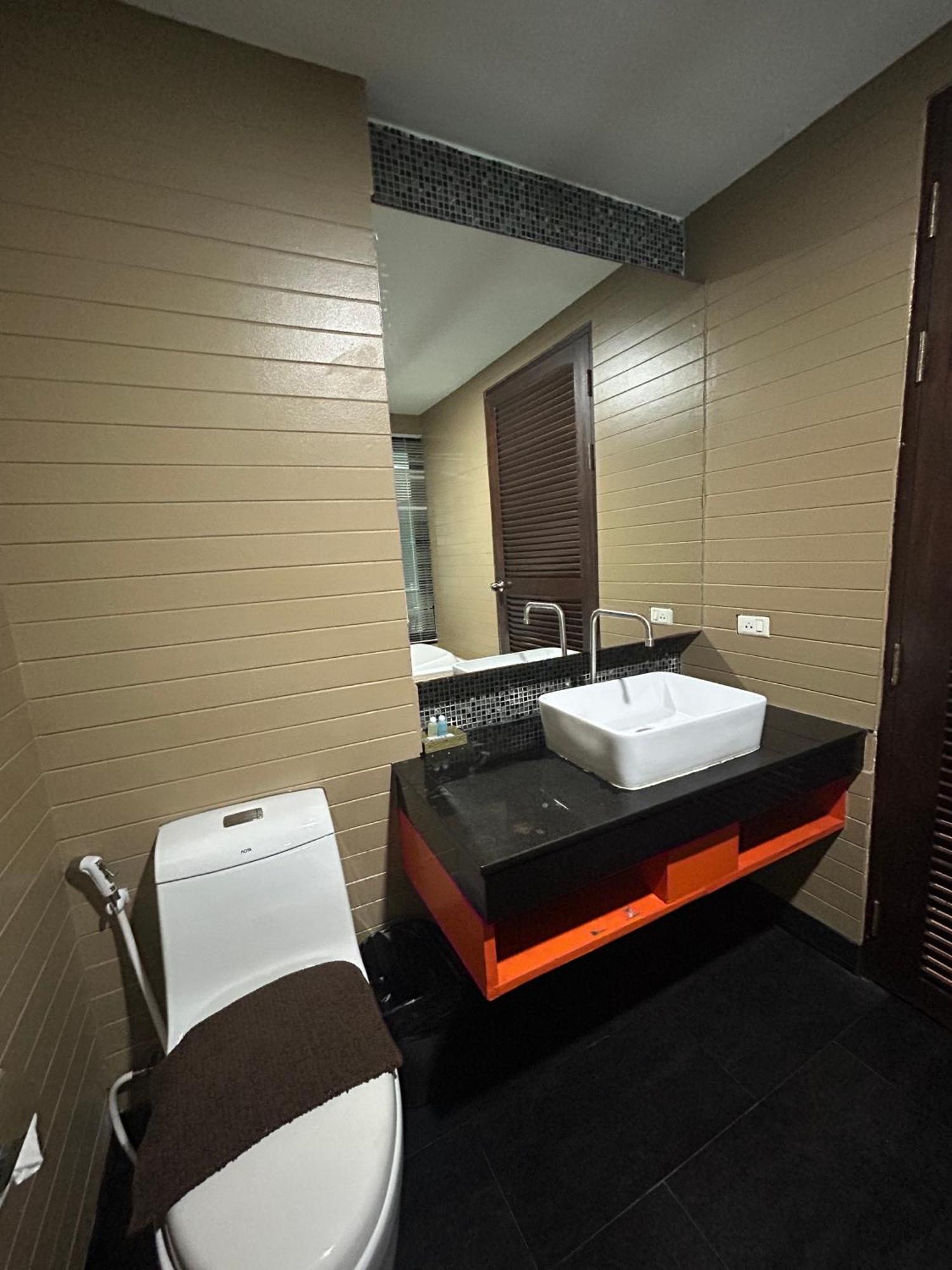 Coco Boutique Hotel Patong Phòng bức ảnh